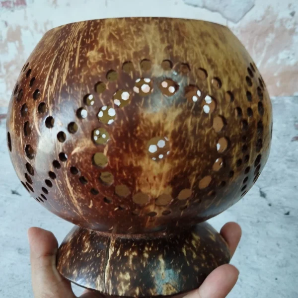 Large size coconut shell planter pots, Perfect decoration gift Idea, Flower holders, Pot & base handcrafted from a reclaimed coconut shell.